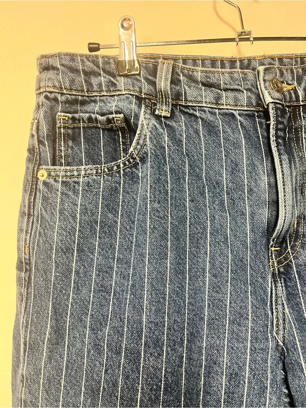 H&M Divided Pinstripe Straight Leg Jeans Size 10 Blue Denim